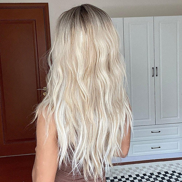 Wavy bleach blonde wig with adjustable breathable cap